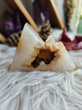 Load image into Gallery viewer, Agate Crystal Druzy Mountains