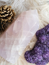 Load image into Gallery viewer, Natural Blue Rose Quartz Statement Tower