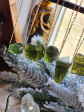 Load image into Gallery viewer, Genuine Moldavite Tektite Space Glass Pendant Necklace