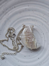Load image into Gallery viewer, Heady Wire Wrapped Crystal Pendant Necklaces