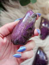 Load image into Gallery viewer, Natural Polished Purpurite Palmstones