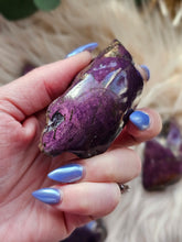 Load image into Gallery viewer, Natural Polished Purpurite Palmstones