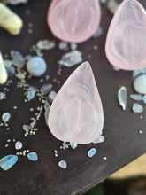 Load image into Gallery viewer, Rose Quartz Crystal Vulva Yoni Carving
