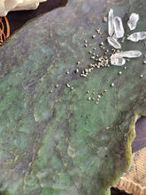 Load image into Gallery viewer, Decorative Nephrite Jade Polished Tray