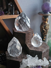 Load image into Gallery viewer, AAA Clear Quartz Faceted Crystal Pineapple