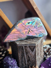 Load image into Gallery viewer, Sunset Labradorite Polished Free Forms