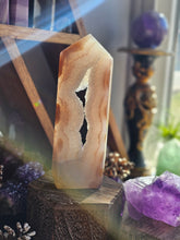 Load image into Gallery viewer, Polished Agate Druzy Crystal Tower
