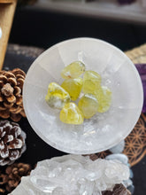 Load image into Gallery viewer, Top Quality Australian Prehnite Tumbles