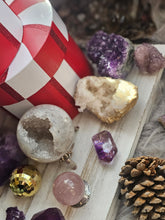 Load image into Gallery viewer, Holiday Mystery Crystal Boxes