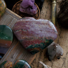 Load image into Gallery viewer, AAA Bloodstone Palmstone Hearts