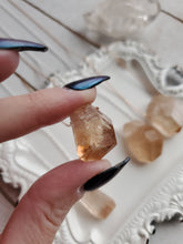 Load image into Gallery viewer, Dreamy AAA Simple Topaz Pendant