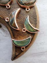 Load image into Gallery viewer, Labradorite Moon Bestie Necklace Set