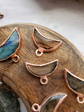 Load image into Gallery viewer, Labradorite Moon Bestie Necklace Set