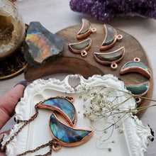 Load image into Gallery viewer, Labradorite Moon Bestie Necklace Set