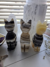 Load image into Gallery viewer, Zebra Onyx Crystal Gemstone Carved Cats
