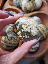 Load image into Gallery viewer, Natural Ocean Jasper Gemstone Palmstones