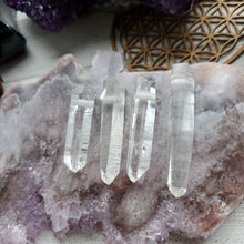 Load image into Gallery viewer, Natural Top Quality Clear Lemurian Quartz Pendants