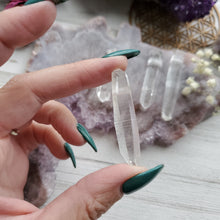 Load image into Gallery viewer, Natural Top Quality Clear Lemurian Quartz Pendants