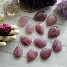 Load image into Gallery viewer, Natural Top Quality Star Rose Quartz Pendants