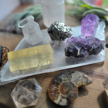 Load image into Gallery viewer, Custom Crystal Altar Set