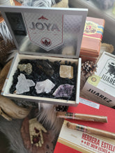 Load image into Gallery viewer, Smokin Love Antique Keepsake Raw Crystal Kit Cigar Box