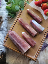 Load image into Gallery viewer, AAA Juicy Strawberry "Tanzberry" Quartz Towers