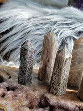 Load image into Gallery viewer, Thousand Layer Lodolite Towers