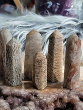 Load image into Gallery viewer, Thousand Layer Lodolite Towers