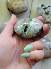 Load image into Gallery viewer, Natural 8th Vein Marovato Ocean Jasper Gemstone Palmstones