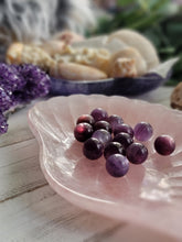 Load image into Gallery viewer, Clam Shell Crystal Decorative Bowls