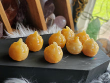 Load image into Gallery viewer, Hand Carved Calcite Crystal Pumpkins