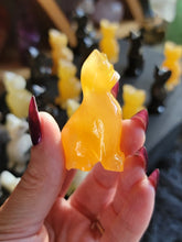 Load image into Gallery viewer, Mini Gemstone Carved Kitty Cats