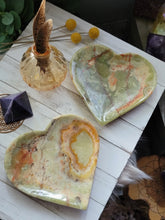 Load image into Gallery viewer, Green Onyx Heart Shaped Gemstone Dish