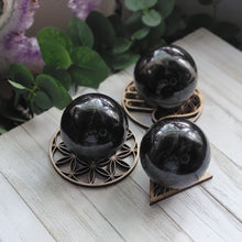 Load image into Gallery viewer, Black Star Rose Quartz Crystal Spheres