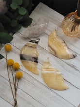 Load image into Gallery viewer, Zebra Onyx Crystal Gemstone Carved Moons