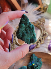 Load image into Gallery viewer, Fibrous Raw Malachite Gemstone