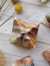 Load image into Gallery viewer, Green Onyx Gemstone Merkabahs