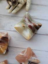 Load image into Gallery viewer, Green Onyx Gemstone Merkabahs