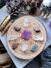 Load image into Gallery viewer, Wisdom + Protection Activation Crystal Grid Kit