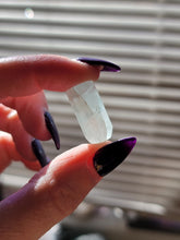 Load image into Gallery viewer, Natural Simple Aquamarine Necklace