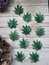 Load image into Gallery viewer, Mini Aventurine Crystal Carved Happy Leaf