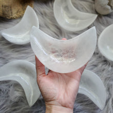 Load image into Gallery viewer, Natural Selenite Crescent Moon Bowl Dish
