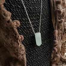 Load image into Gallery viewer, Natural Simple Aquamarine Necklace
