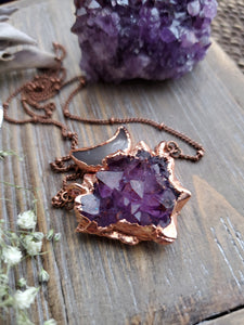 𝕄𝕐𝕊𝕋𝕀ℚ𝕌𝔼 ~ Amethyst Amulets