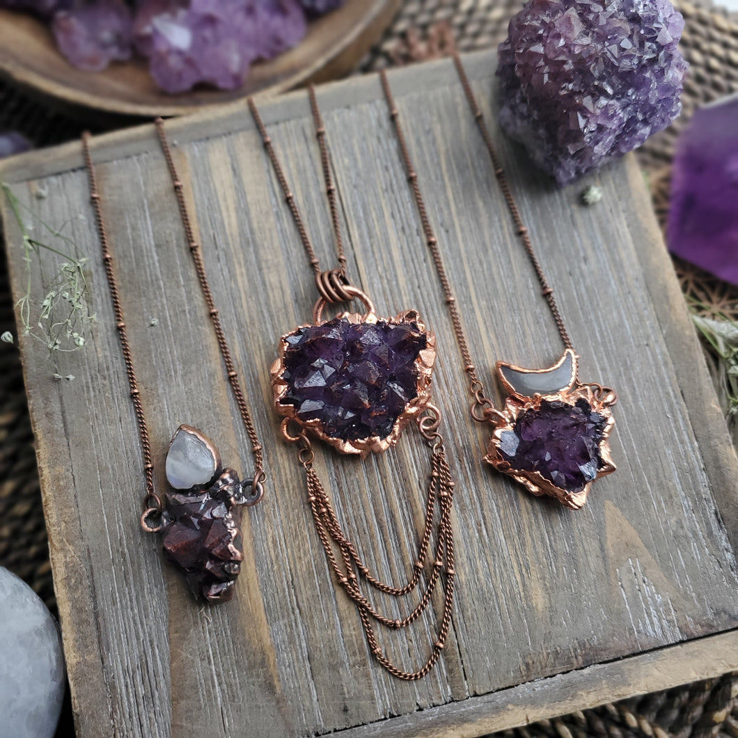 𝕄𝕐𝕊𝕋𝕀ℚ𝕌𝔼 ~ Amethyst Amulets