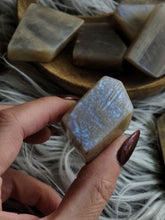 Load image into Gallery viewer, Natural Sunstone Moonstone Tumbled Free Forms
