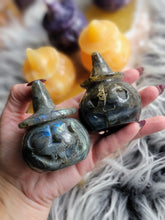 Load image into Gallery viewer, 2.5&quot; Hand Carved Crystal Pumpkins
