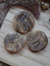 Load image into Gallery viewer, Genuine Sunstone Moonstone SunMoon Faces
