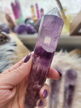 Load image into Gallery viewer, Vogel Manifestation Amethyst Crystal Wand
