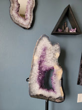 Load image into Gallery viewer, Dreamy Display Amethyst Crystal Portal on Stand
